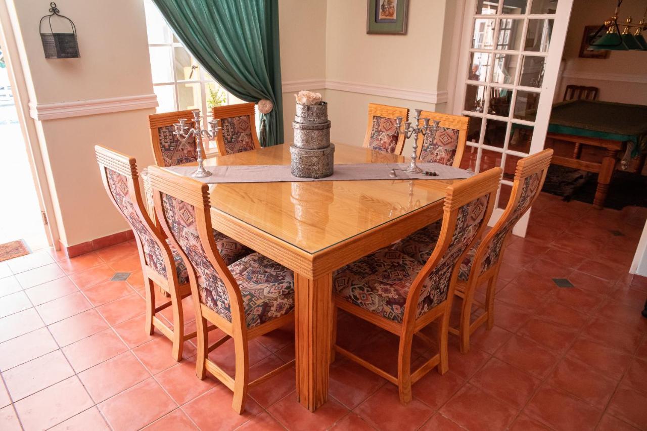 Roses And Pebbles B & B Guest House Klerksdorp Εξωτερικό φωτογραφία