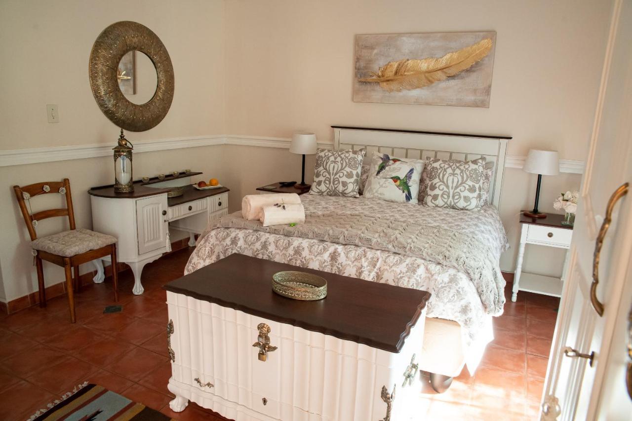 Roses And Pebbles B & B Guest House Klerksdorp Εξωτερικό φωτογραφία